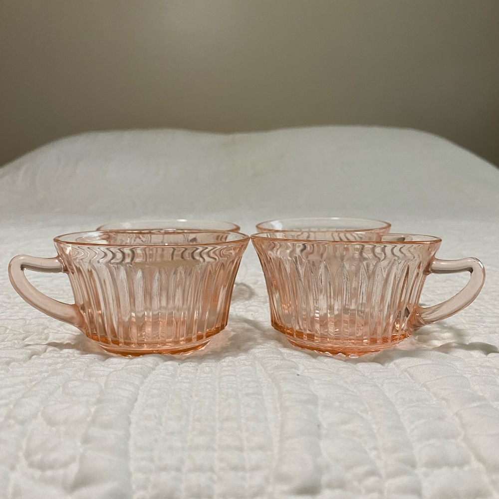 Elegant Pink Depression Glass Teacup Set of 4. 
Manufactured by Anchor Hocking. - Picture 4 of 8